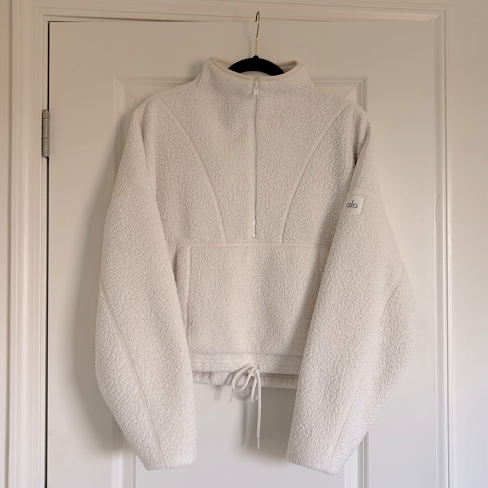 Alo Yoga Micro Sherpa Cozy Cabin Half Zip Pullover in Ivory